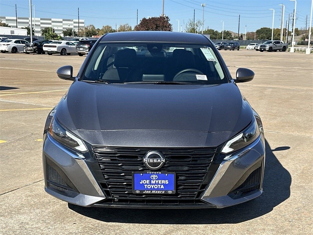 Used 2023 Nissan