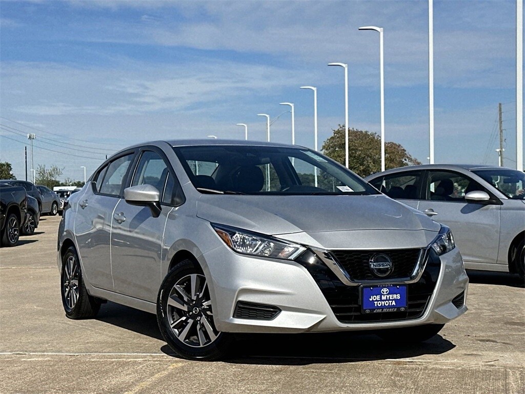 Used 2022 Nissan