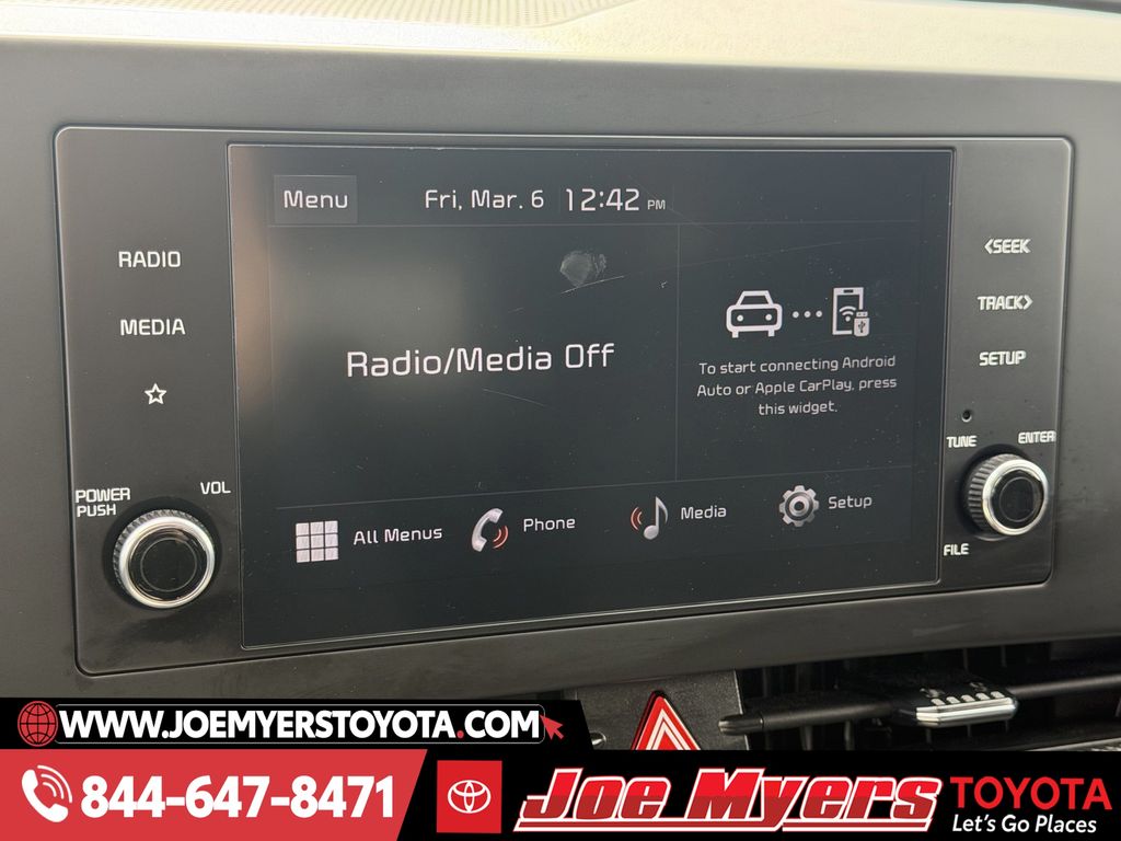 Used 2025 Ebony Black Kia LX image 17