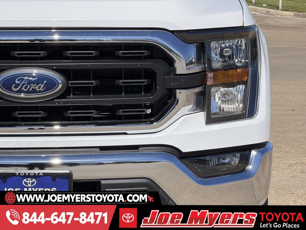 Used 2023 Oxford White Ford XLT image 4