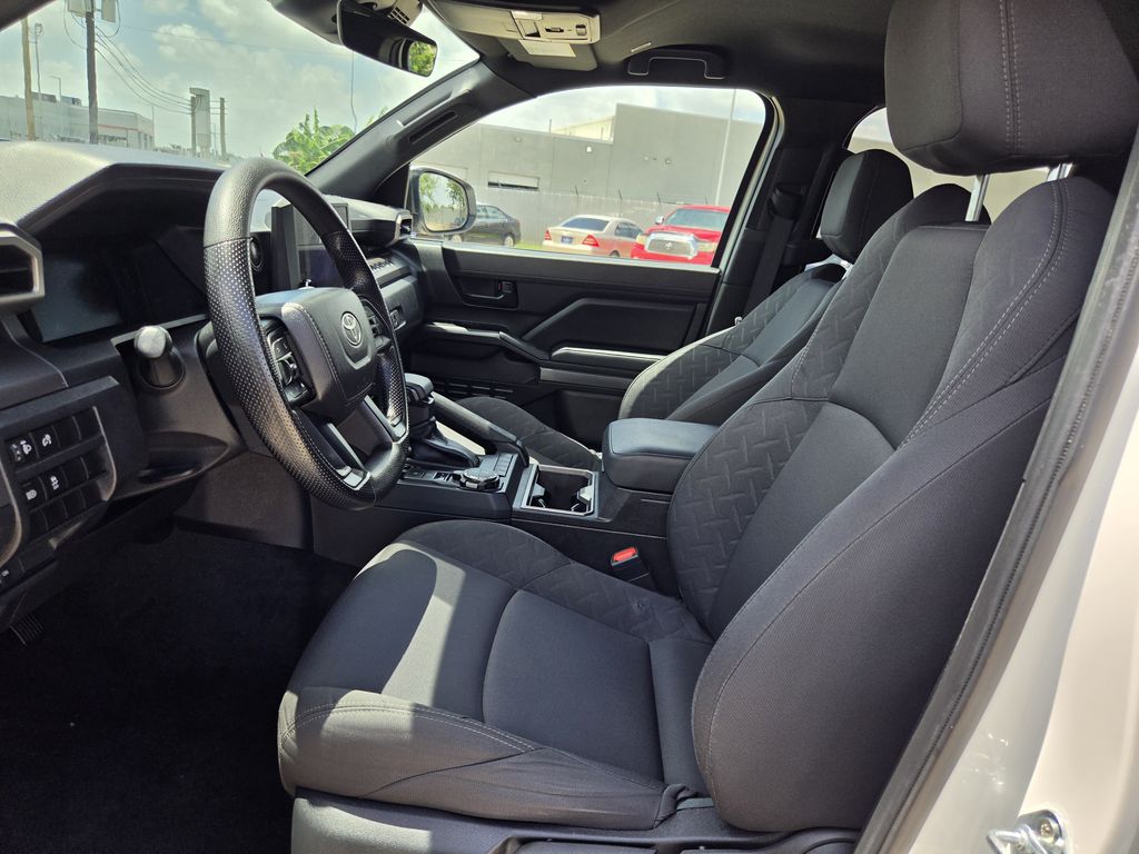 Used 2025 Ice Toyota SR5 image 26