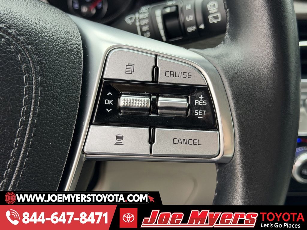 Used 2022 Gravity Gray Kia EX image 22