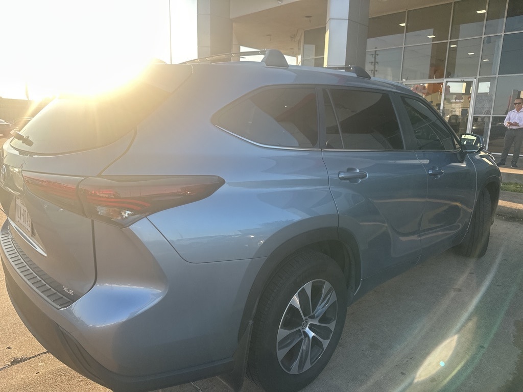 Used 2024 Toyota Highlander XLE SUV