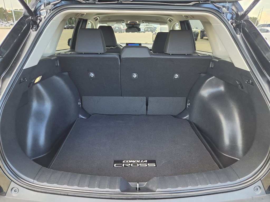 Used 2026 Jet Black Toyota LE image 29