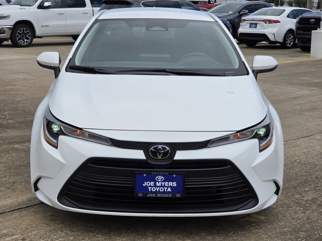 Used 2026 Ice Toyota LE image 3