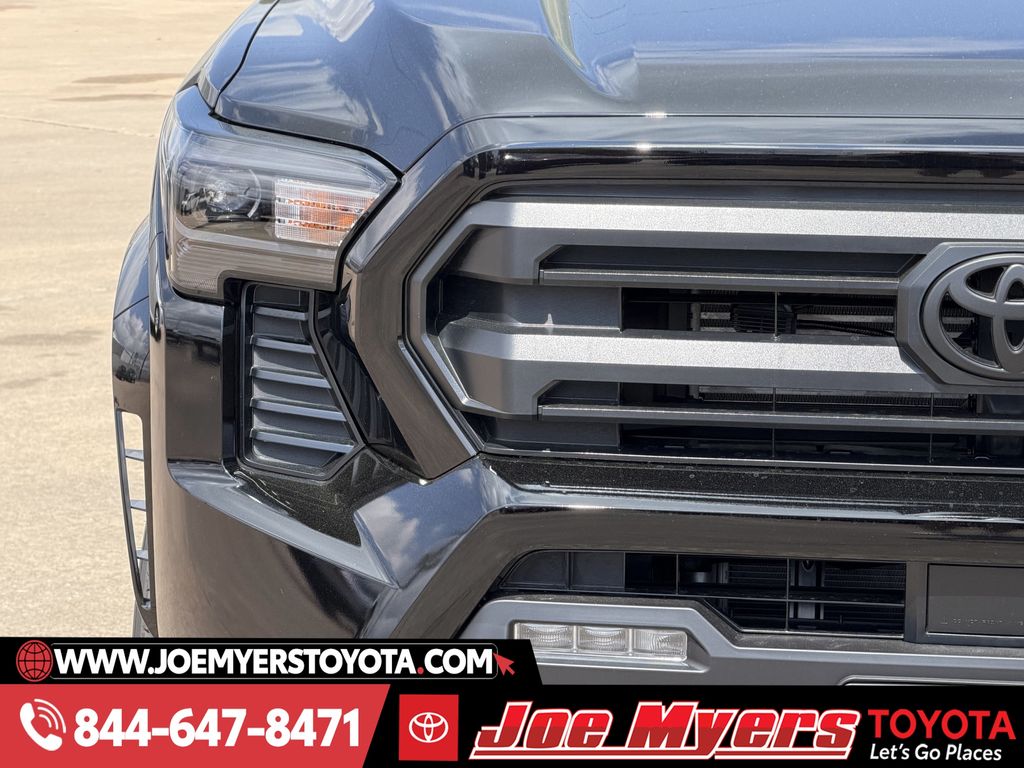 New 2026 Black Toyota SR5 image 5