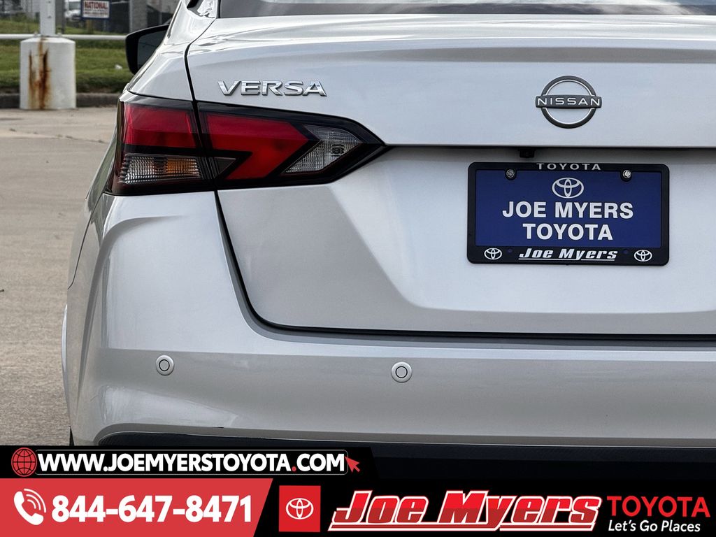 Used 2025 Brilliant Silver Metallic Nissan 1.6 SV image 10