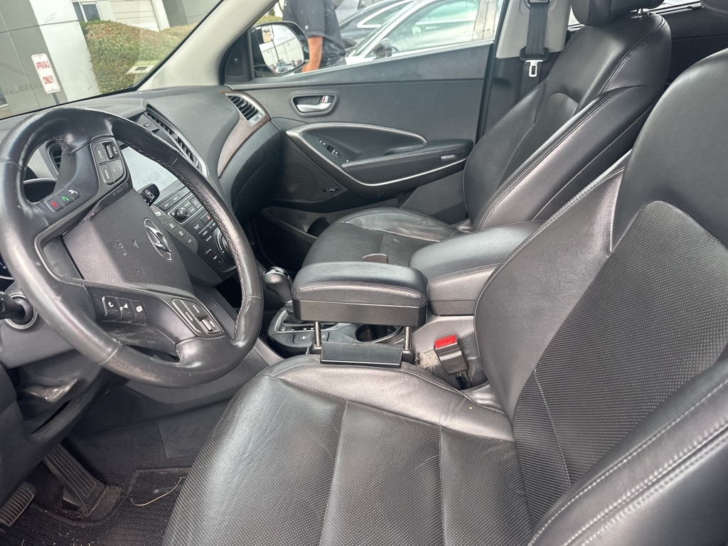 Used 2017 Hyundai Santa Fe SE Ultimate SUV