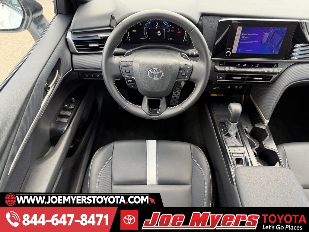 Used 2025 Ice Cap Toyota SE image 14