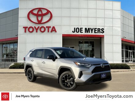 2025 Toyota RAV4 LE SUV