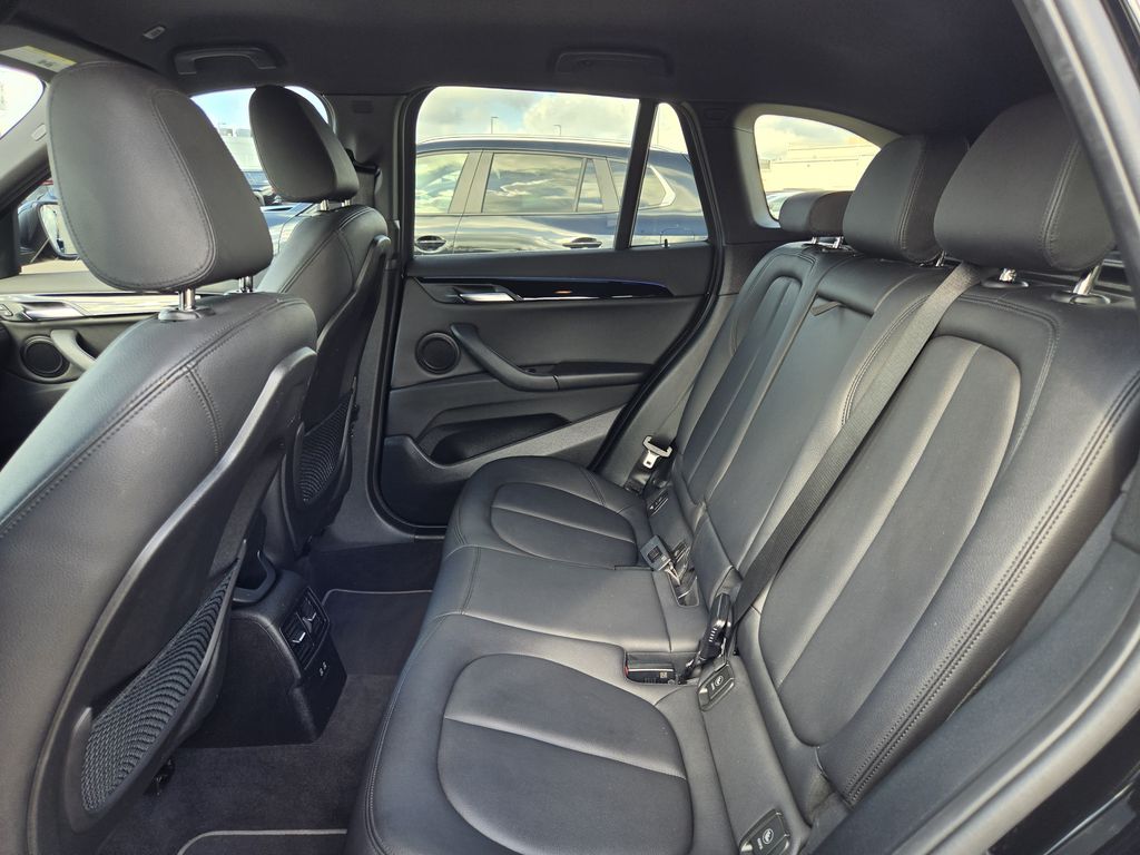 Used 2022 Jet Black BMW sDrive28i image 28