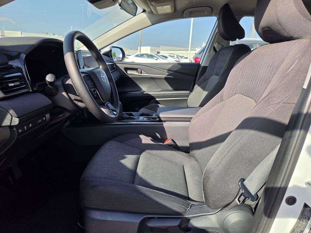 Used 2026 Ice Toyota LE image 27