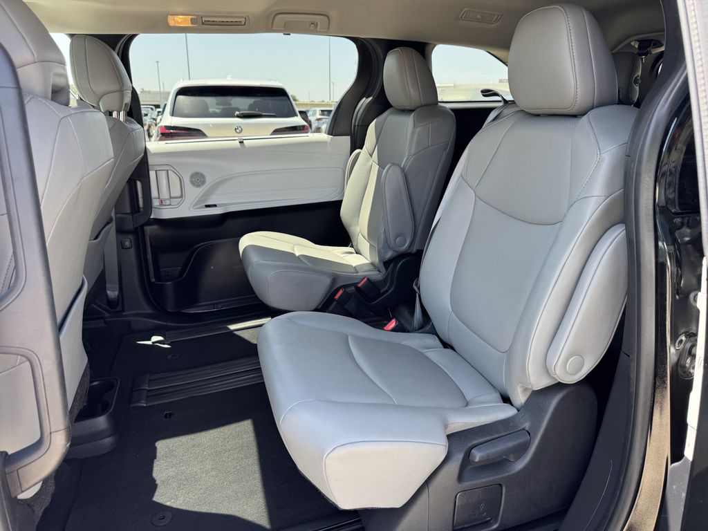 Used 2025 Midnight Black Metallic Toyota XLE image 25