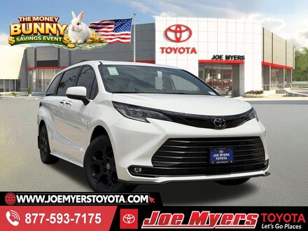 2026 Toyota Sienna Woodland Edition Van Passenger Van