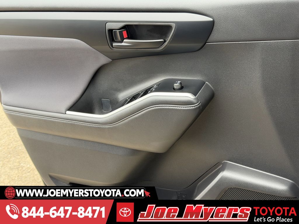 Used 2025 Blueprint Toyota LE image 25