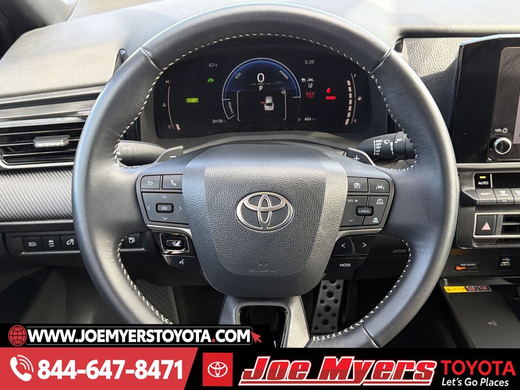 Used 2025 Ice Toyota SE image 15