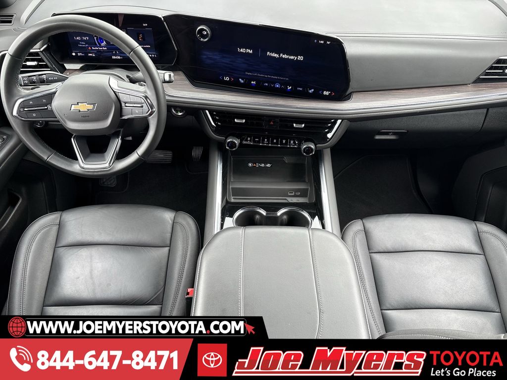 Used 2025 Black Chevrolet LT image 13