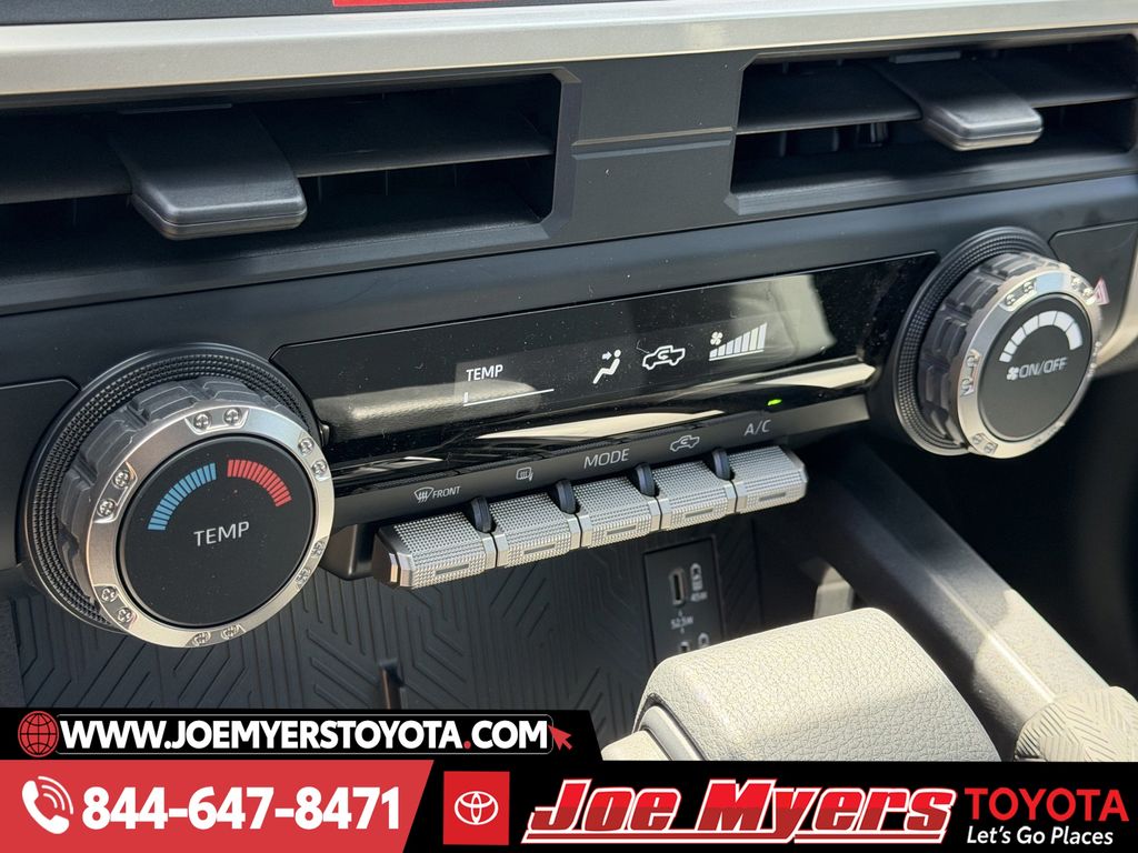 New 2026 Ice Cap Toyota SR5 image 18