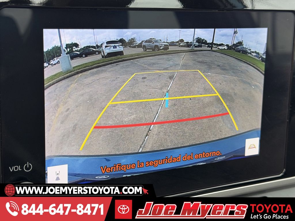 Used 2025 Ocean Gem Toyota SE image 19