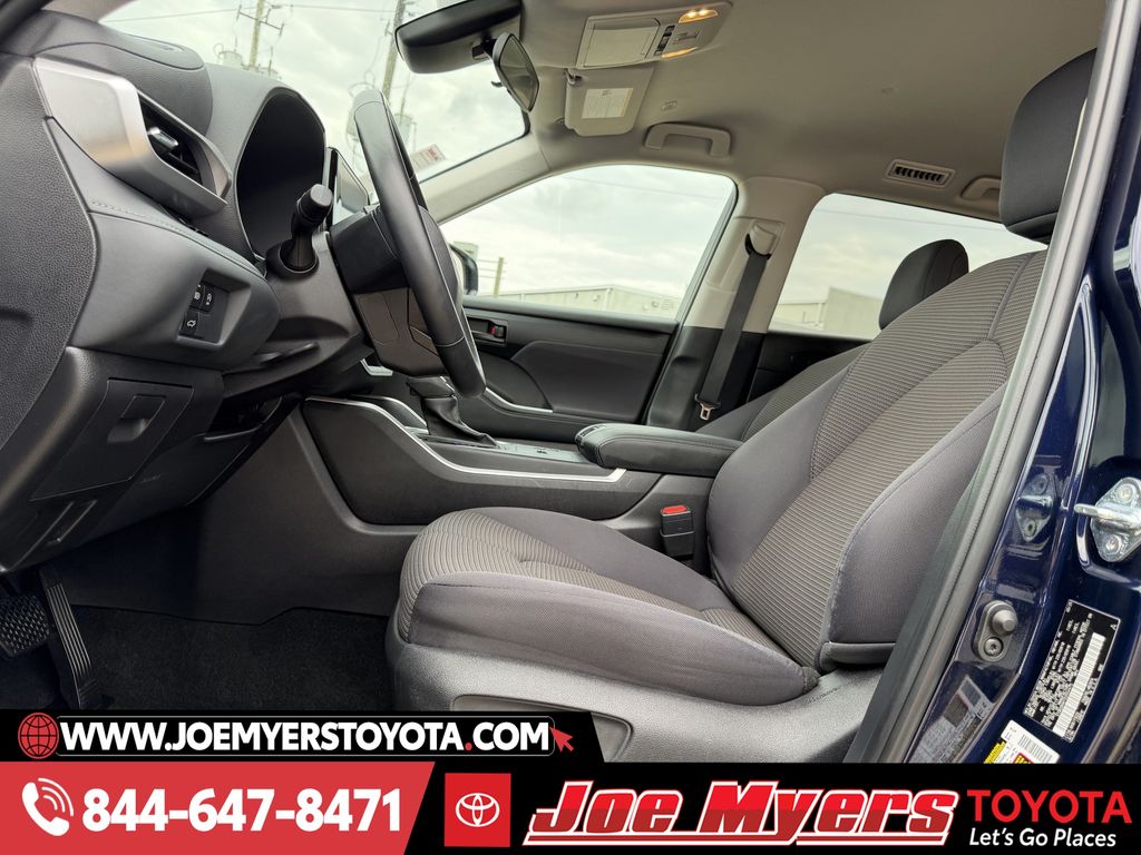 Used 2025 Blueprint Toyota LE image 26