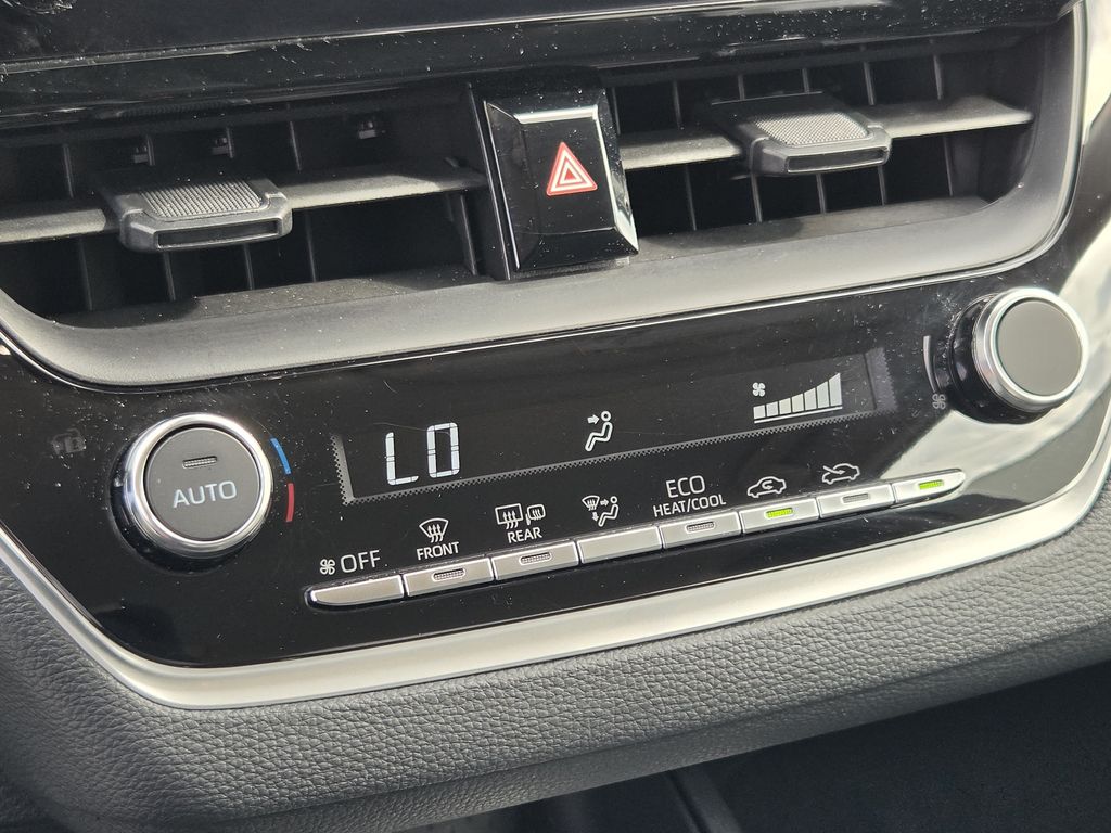 Used 2026 Ice Toyota LE image 20