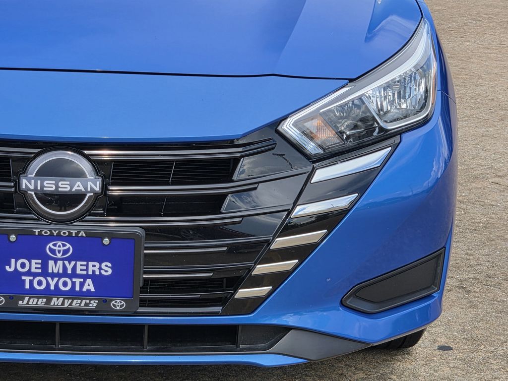 Used 2024 Electric Blue Metallic Nissan 1.6 SV image 4
