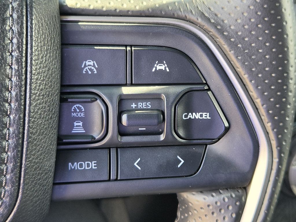 Used 2025 Silver Toyota SR5 image 22