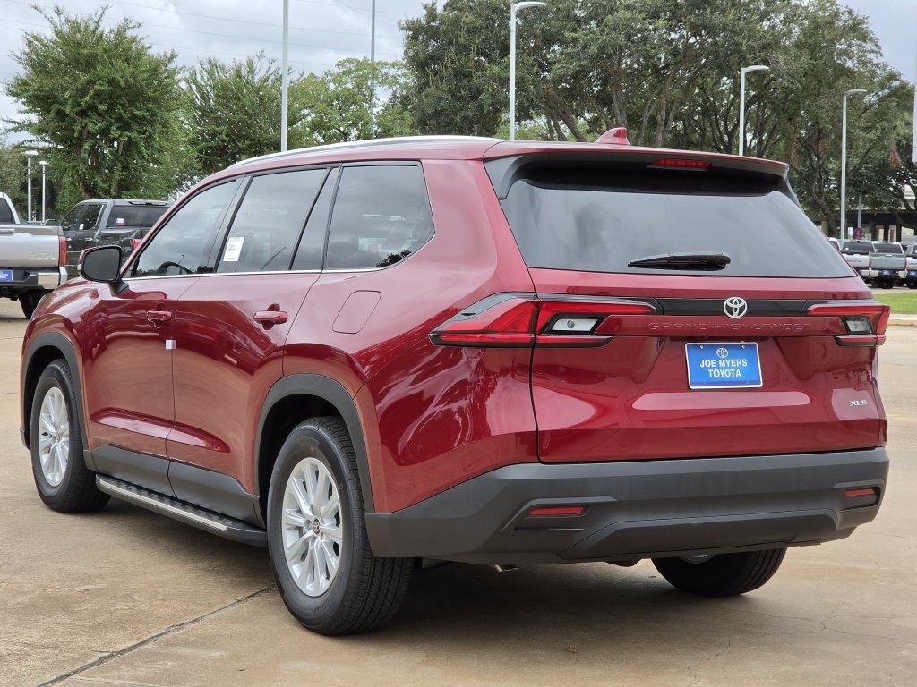 New 2026 Ruby Flare Pearl Toyota XLE image 7