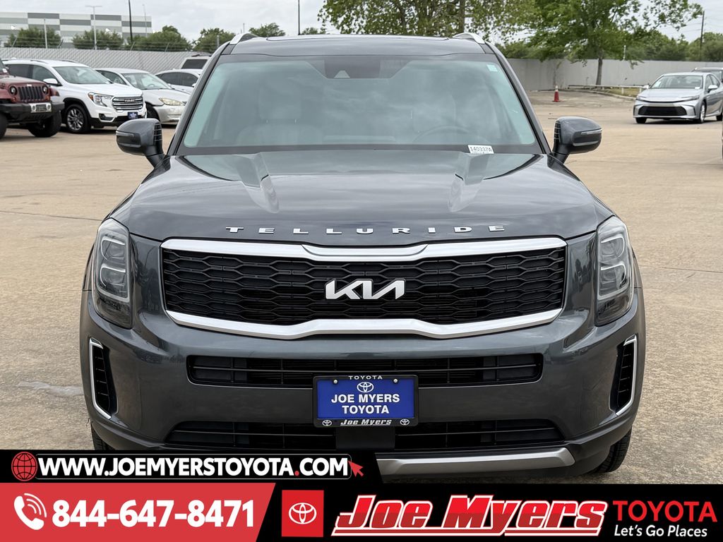 Used 2022 Gravity Gray Kia EX image 3