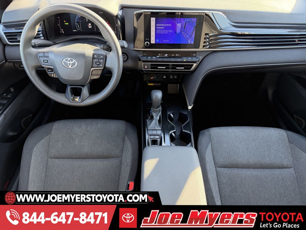 Used 2025 Ice Cap Toyota LE image 13