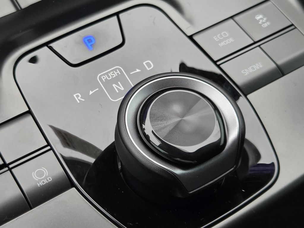 New 2026 Wind Chill Pearl Toyota SE image 20