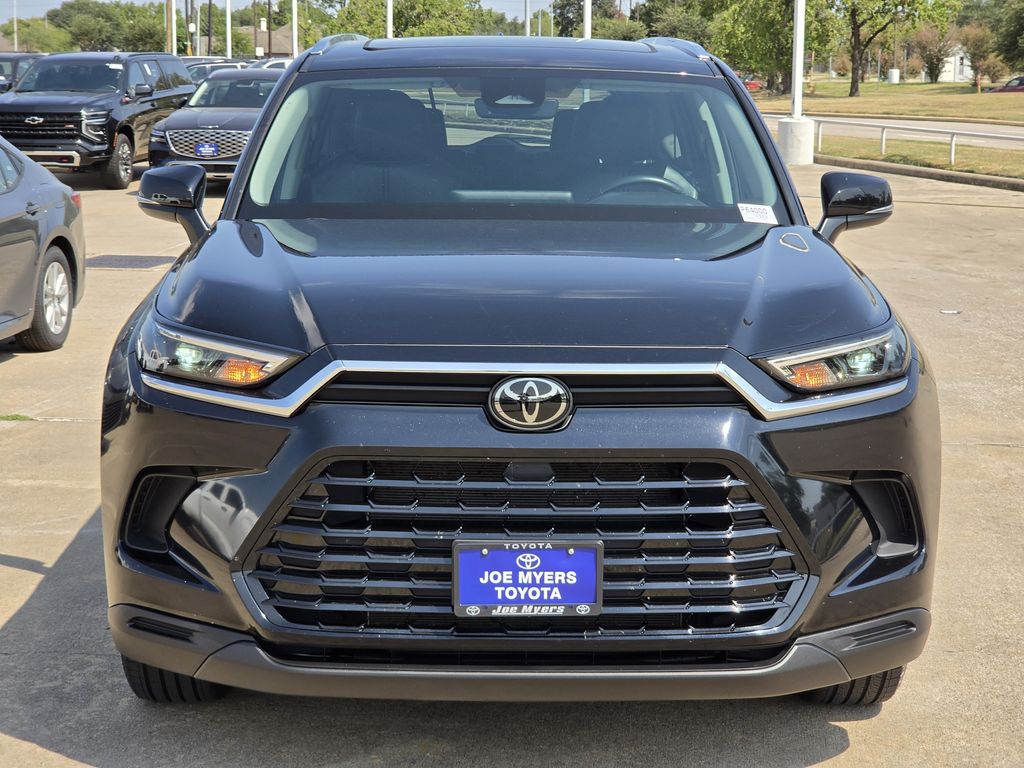 Used 2025 Midnight Black Metallic Toyota XLE image 3