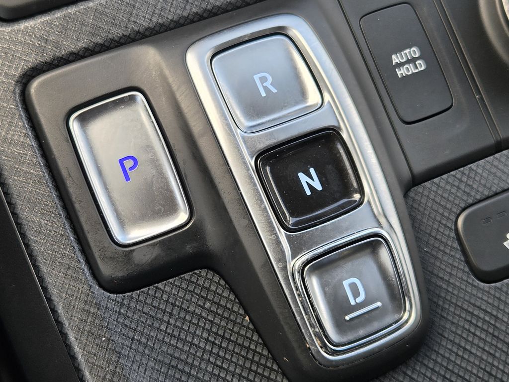 Used 2023 Hyper White Hyundai Limited image 20