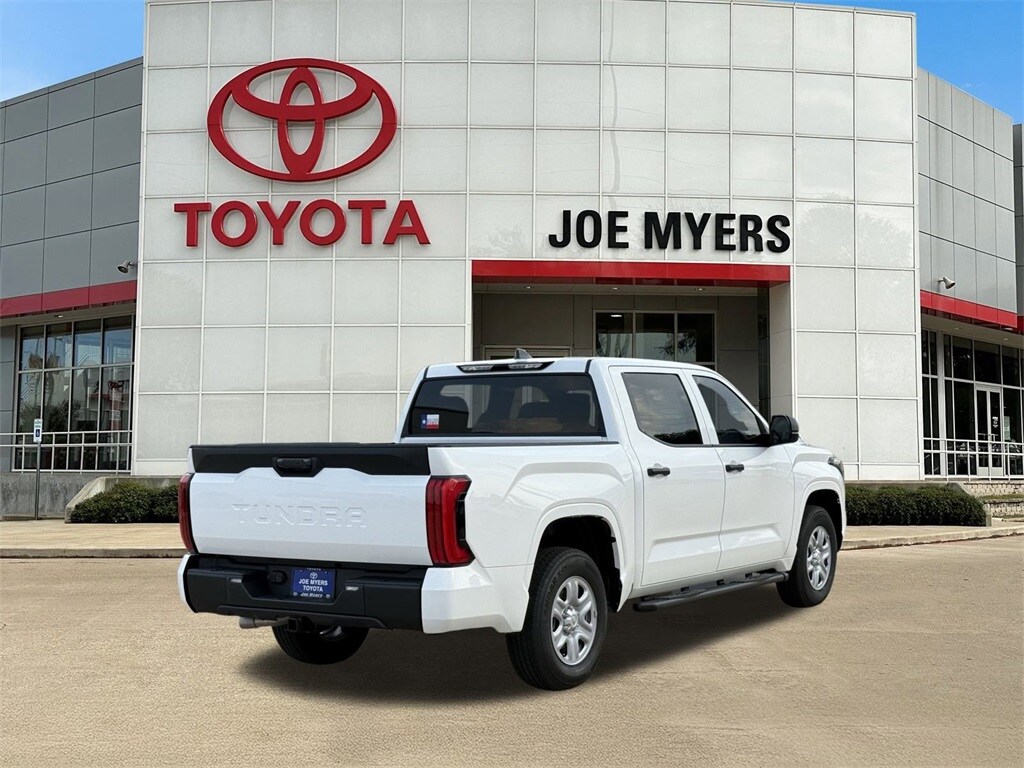 2026 Toyota Tundra SR CrewMax photo 4