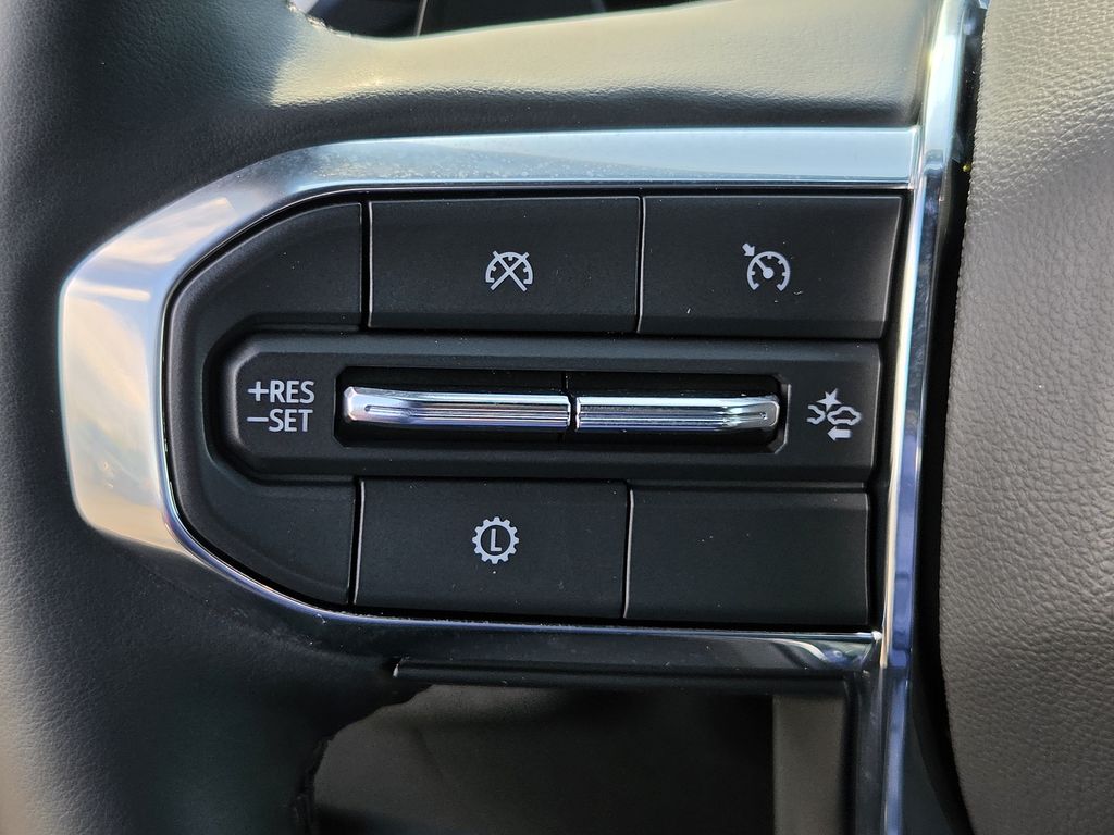 Used 2025 Onyx Black GMC Denali image 23
