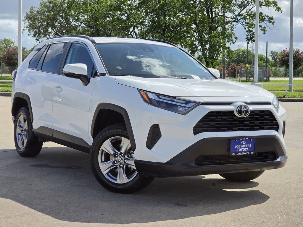 Used 2025 Toyota RAV4 XLE SUV