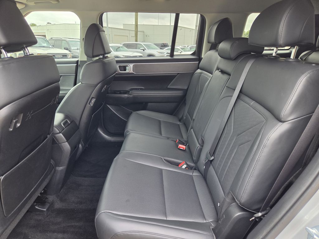 Used 2025 Shimmering Silver Pearl Hyundai SEL image 28