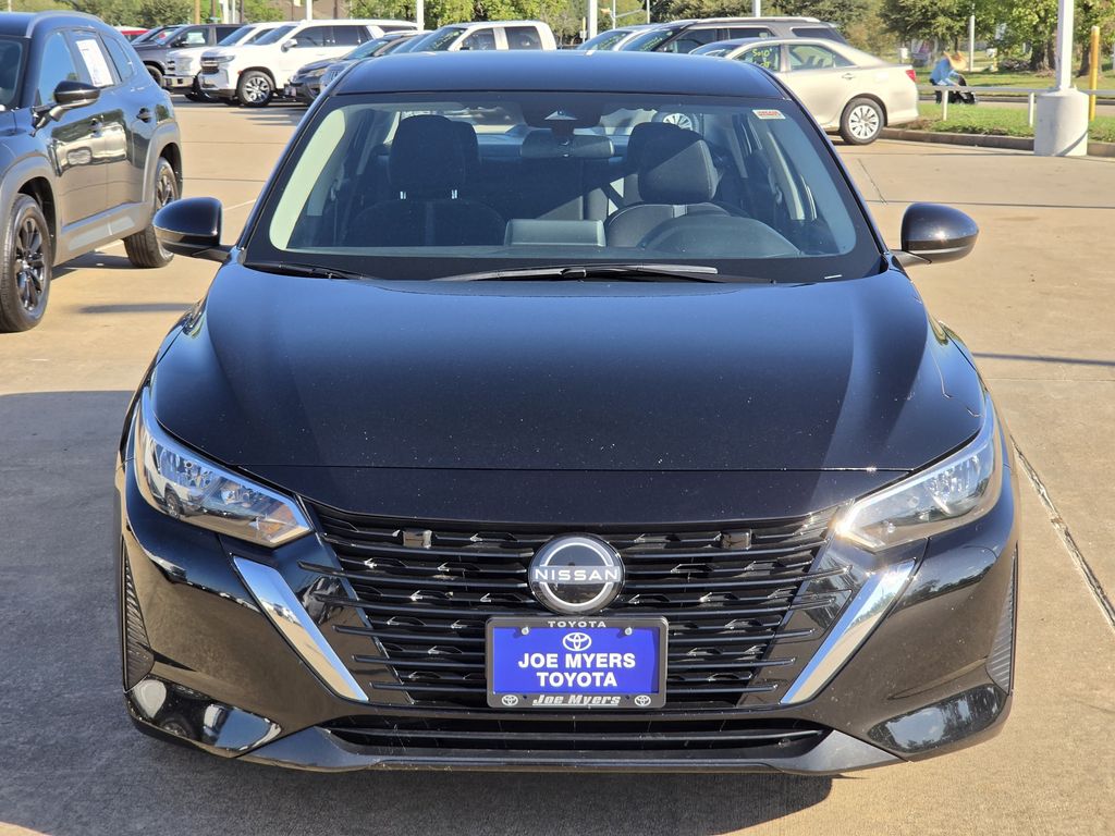 Used 2025 Super Black Nissan SV image 3