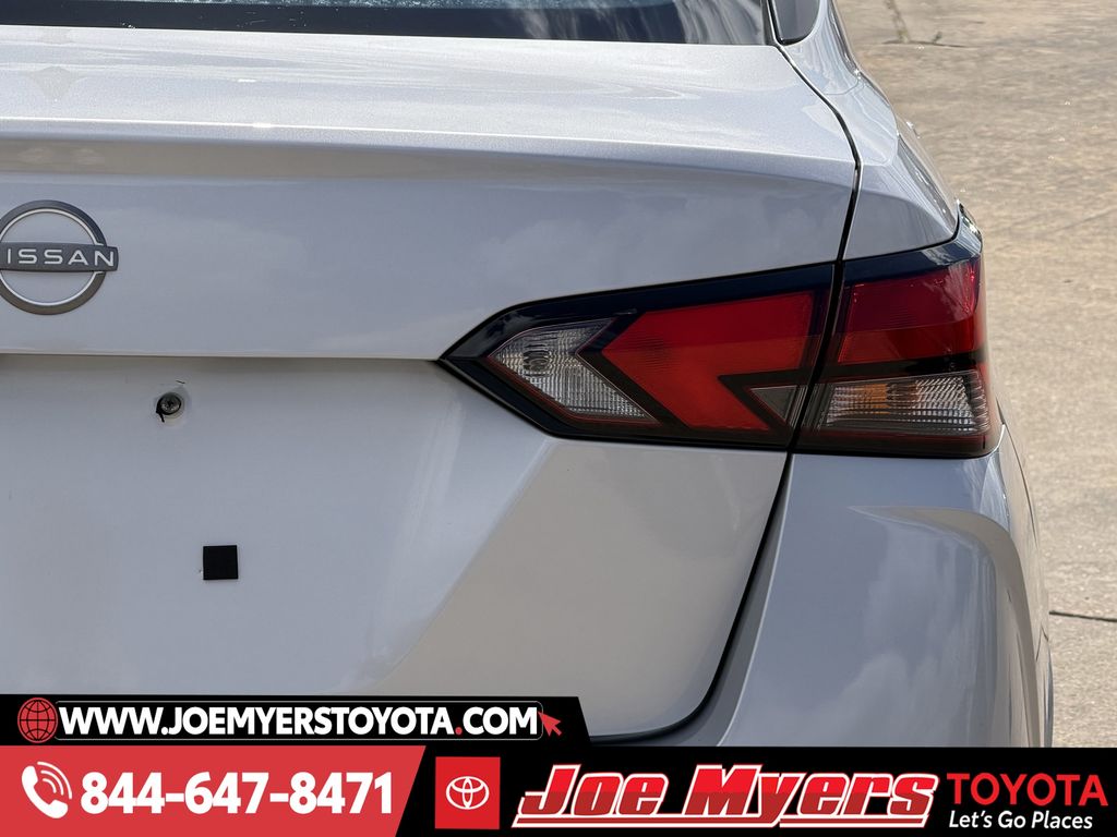 Used 2025 Brilliant Silver Metallic Nissan 1.6 SV image 9