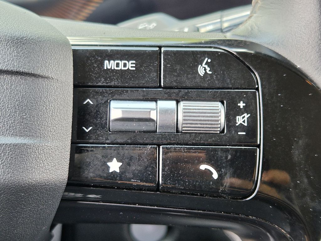 Used 2026 Ebony Black Kia LX image 21