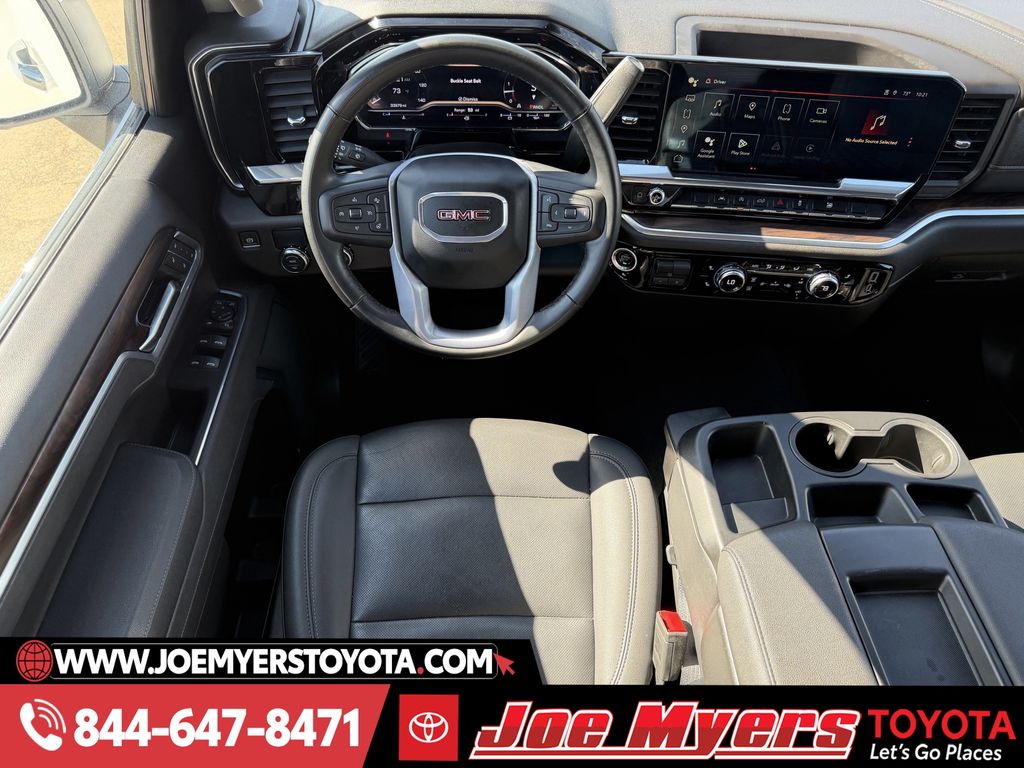 Used 2025 Summit White GMC SLT image 14