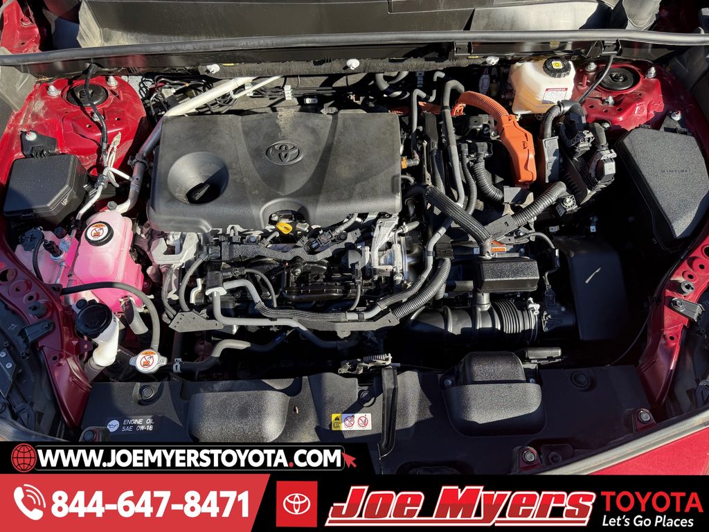 Used 2022 Ruby Flare Pearl Toyota XLE image 31