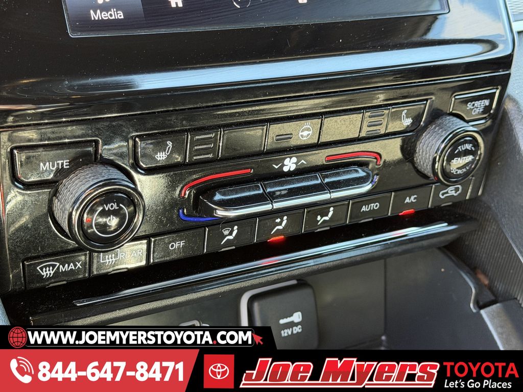 Used 2025 Bright White Clearcoat Jeep Altitude image 20