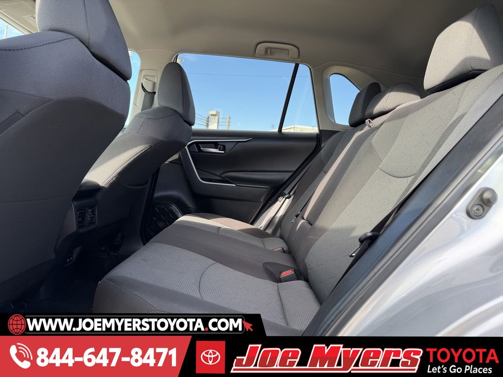 Used 2025 Silver Sky Metallic Toyota XLE image 29