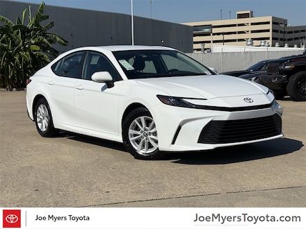2025 Toyota Camry LE Sedan