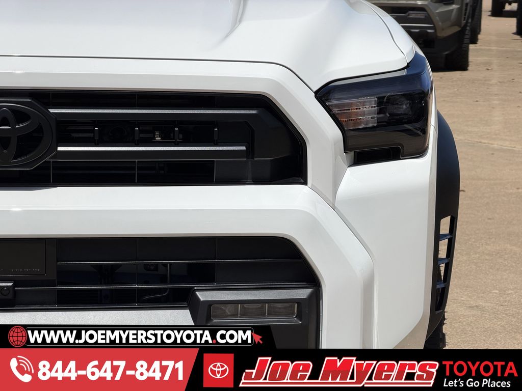 New 2026 Ice Cap Toyota SR5 image 4