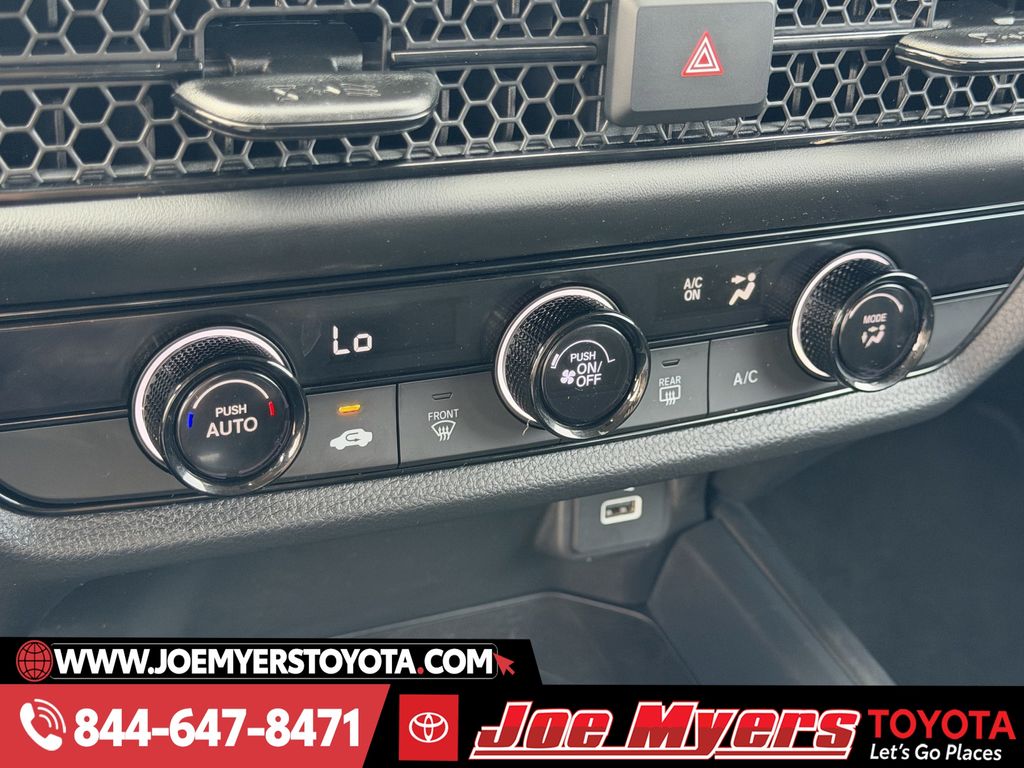 Used 2025 Urban Gray Pearl Honda LX image 18