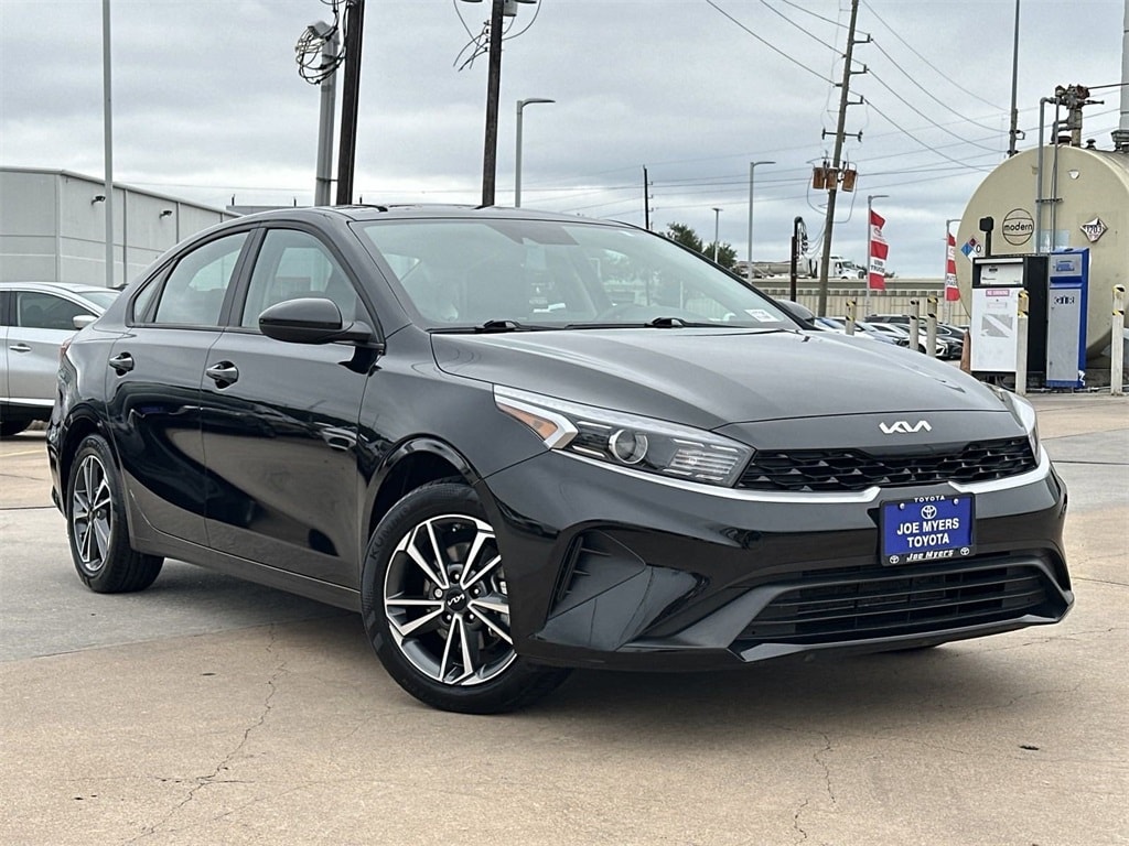 Used 2023 Kia Forte LXS with VIN 3KPF24AD9PE597700 for sale in Houston, TX