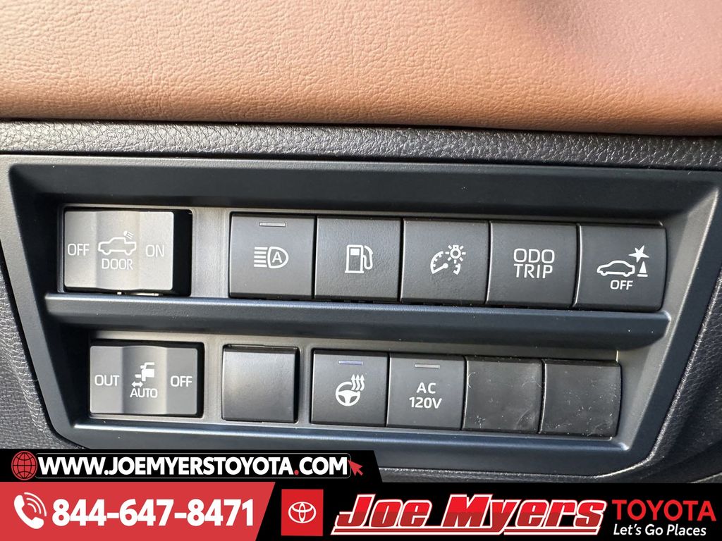 2025 Toyota Tundra 1794 Edition - Photo 16