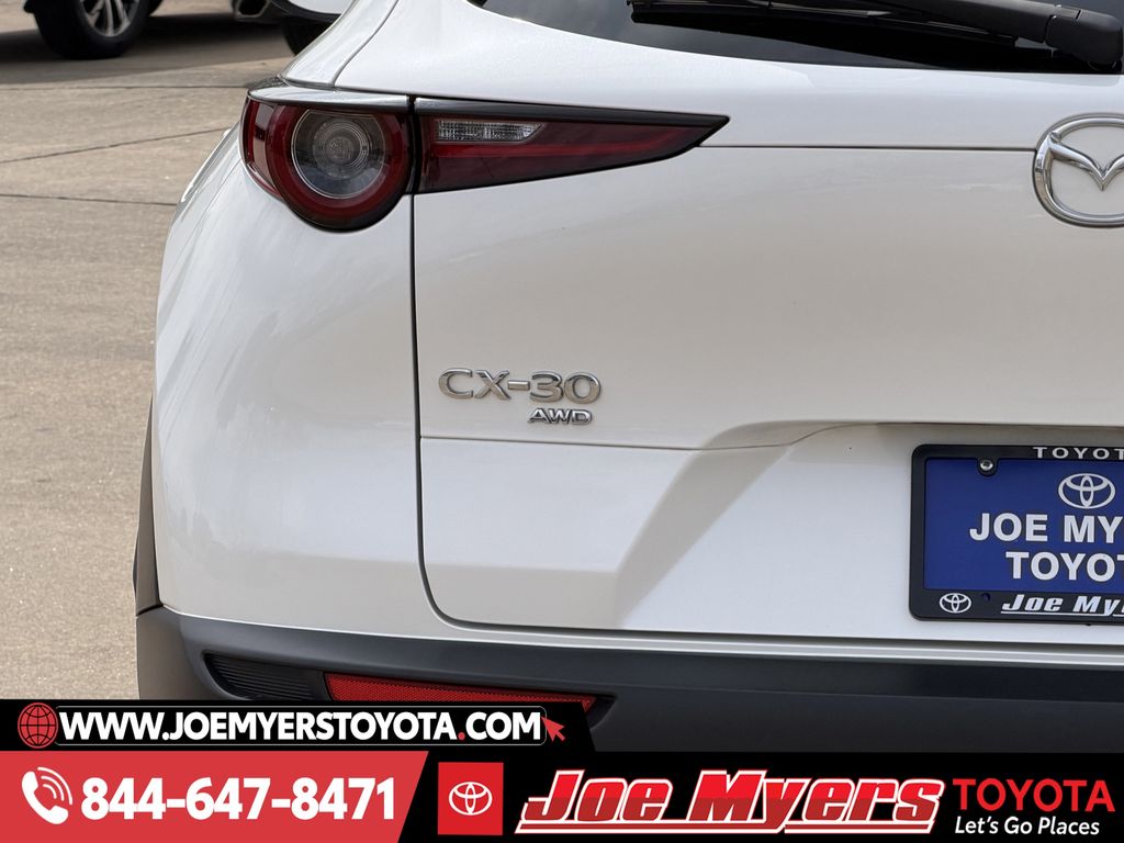 Used 2025 Snowflake White Pearl Mica Mazda 2.5 S Preferred Package image 10